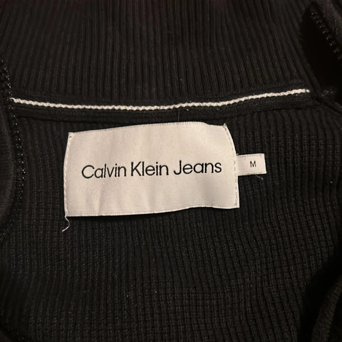 Svart zip up sweatshirt från Calvin Klein Jeans - 3