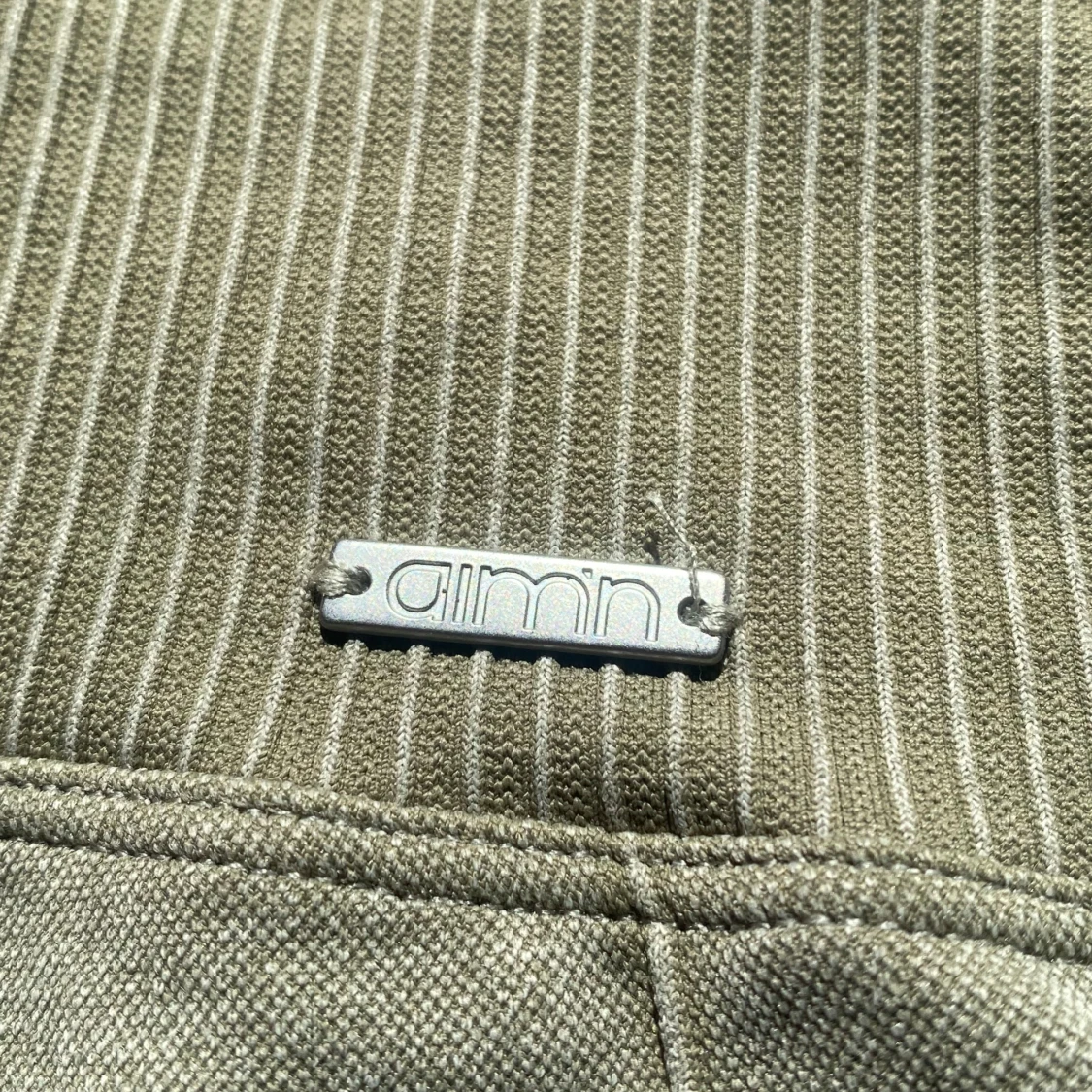 Grå/gröna träningstights från Aim'n - 2