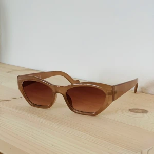 Solglasögon - Solglasögon, endast provade🌞