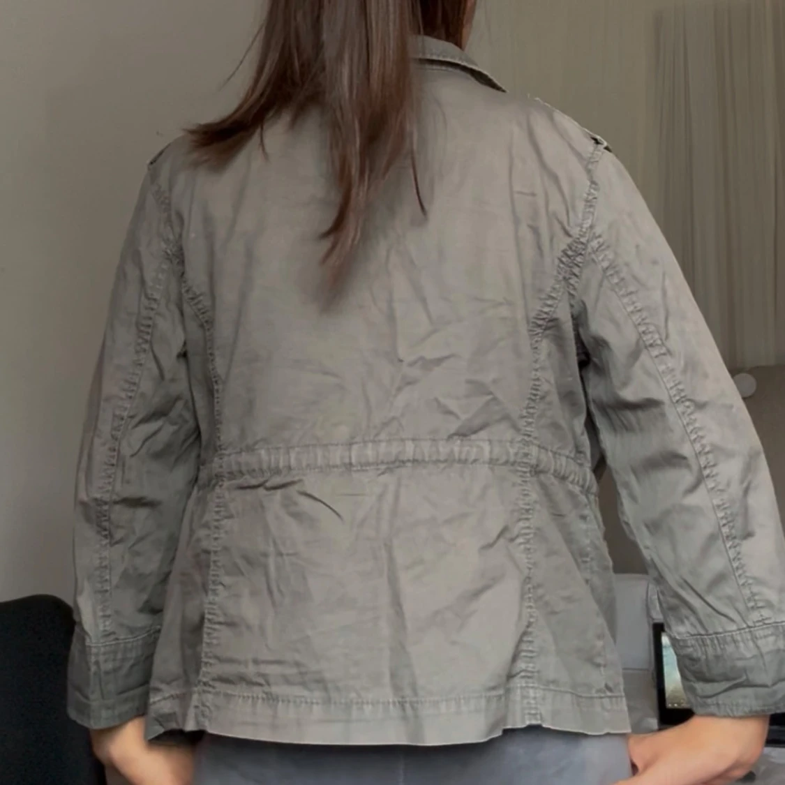 Grå utilityjacka med fickor - 2