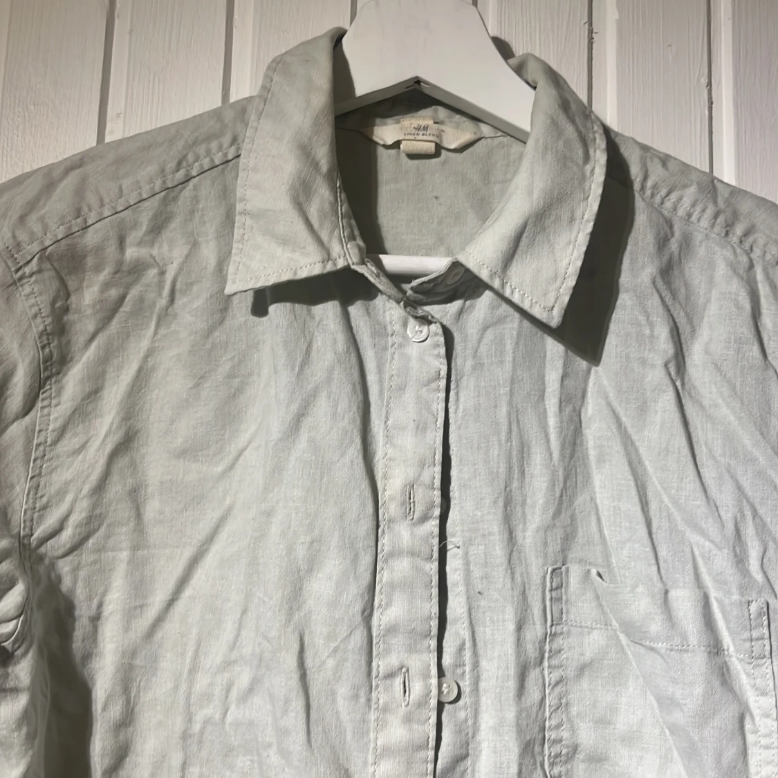 Ljusgrå linneskjorta från H&M - 1