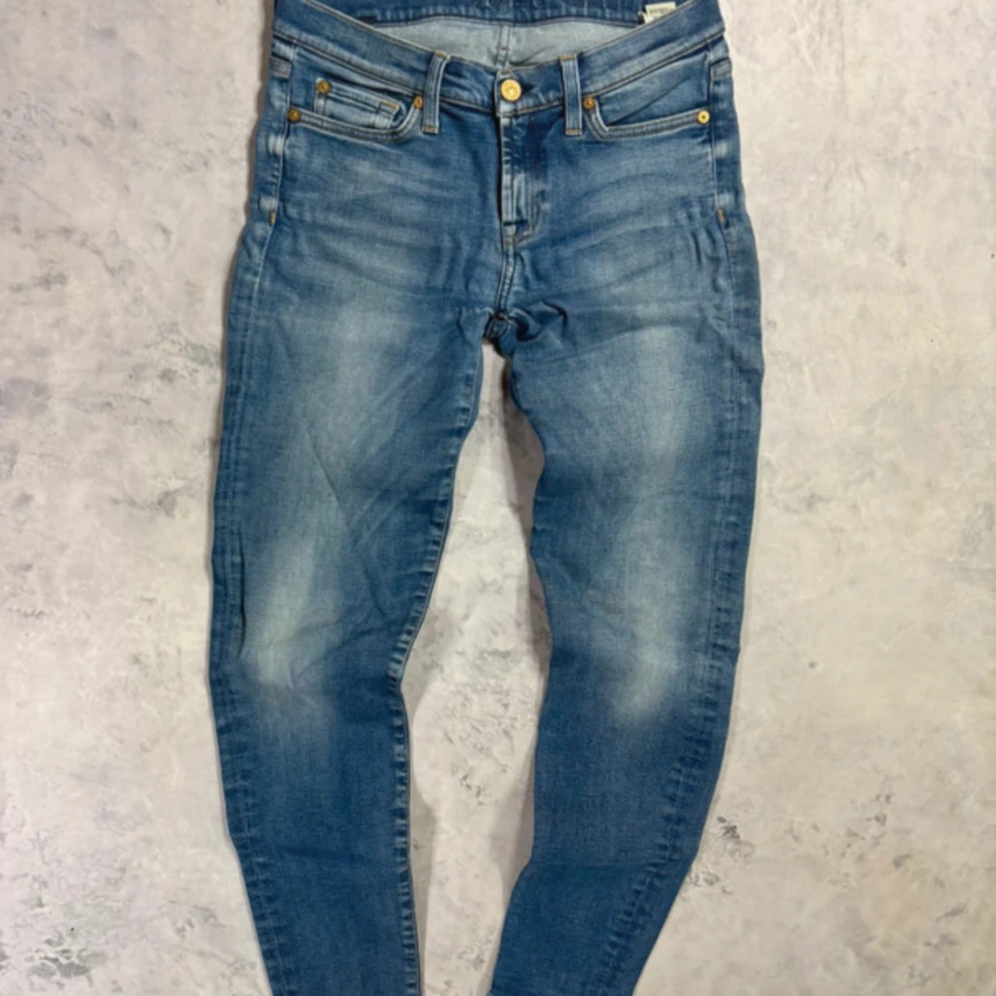 Ljusblå skinny jeans från 7 For All Mankind - 1