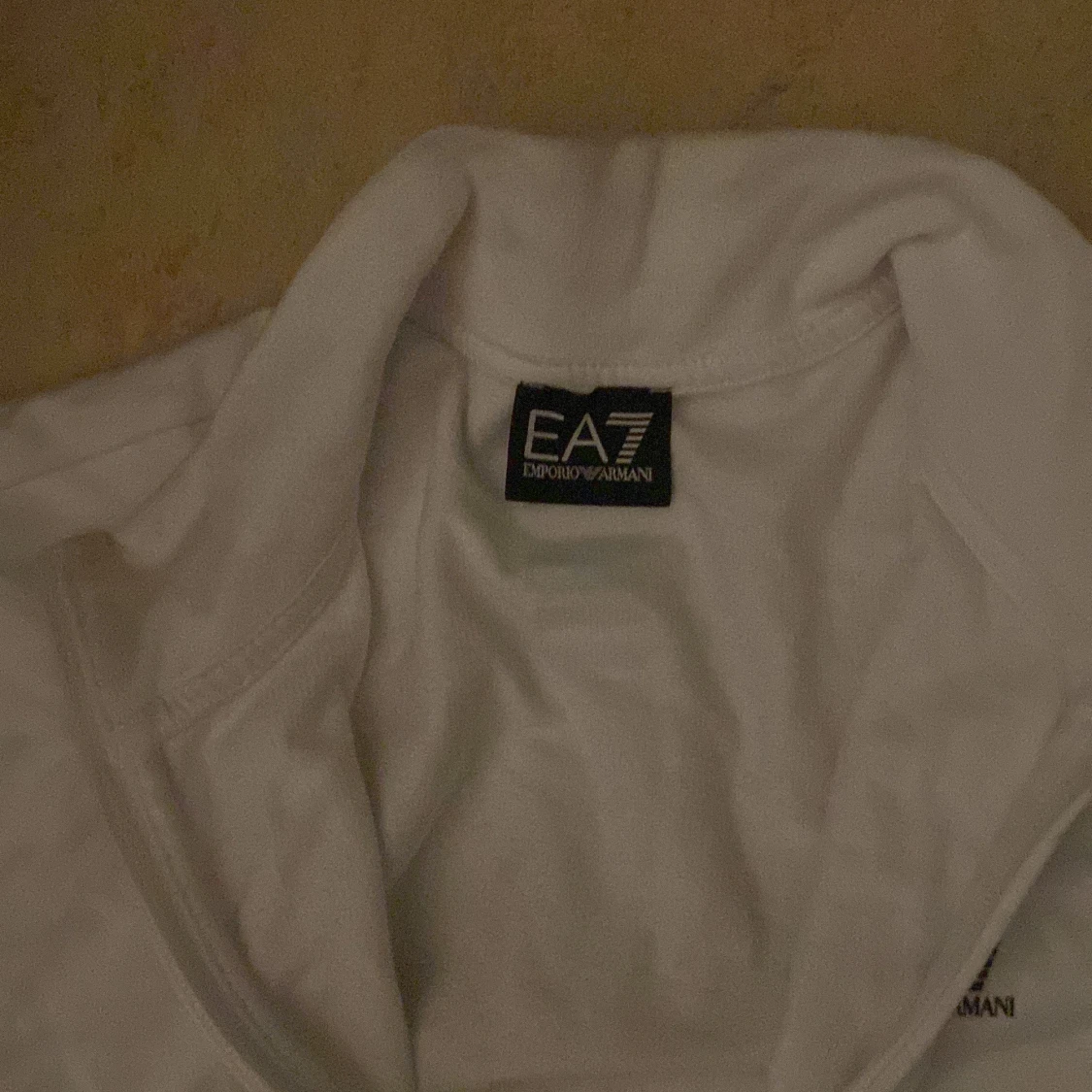 Vit zipjacka från EA7 Emporio Armani - 3