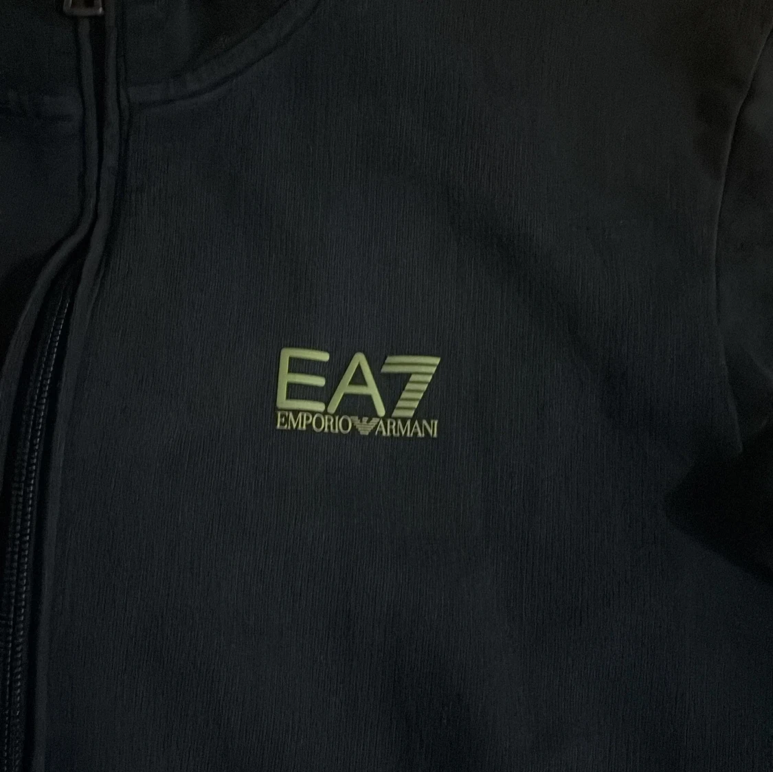Svart zipjacka från EA7 Emporio Armani - 1