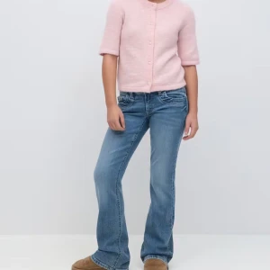 Scandi low waist jeans - Lågmidjade bootcut jeans från gina tricot helt nya med prislappen, strl 158 men passar xs 