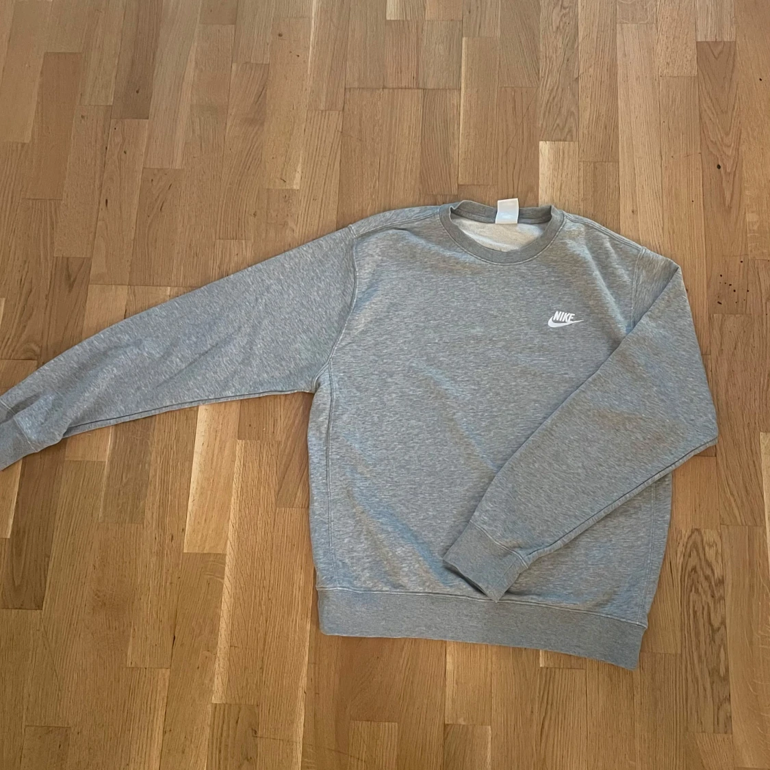Grå Nike sweatshirt i bomull - 1