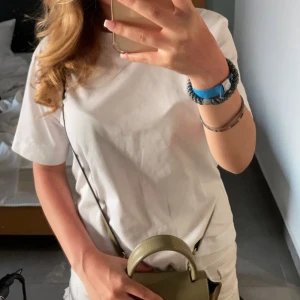 T-shirt  - Stilren T-shirt som passar till allt