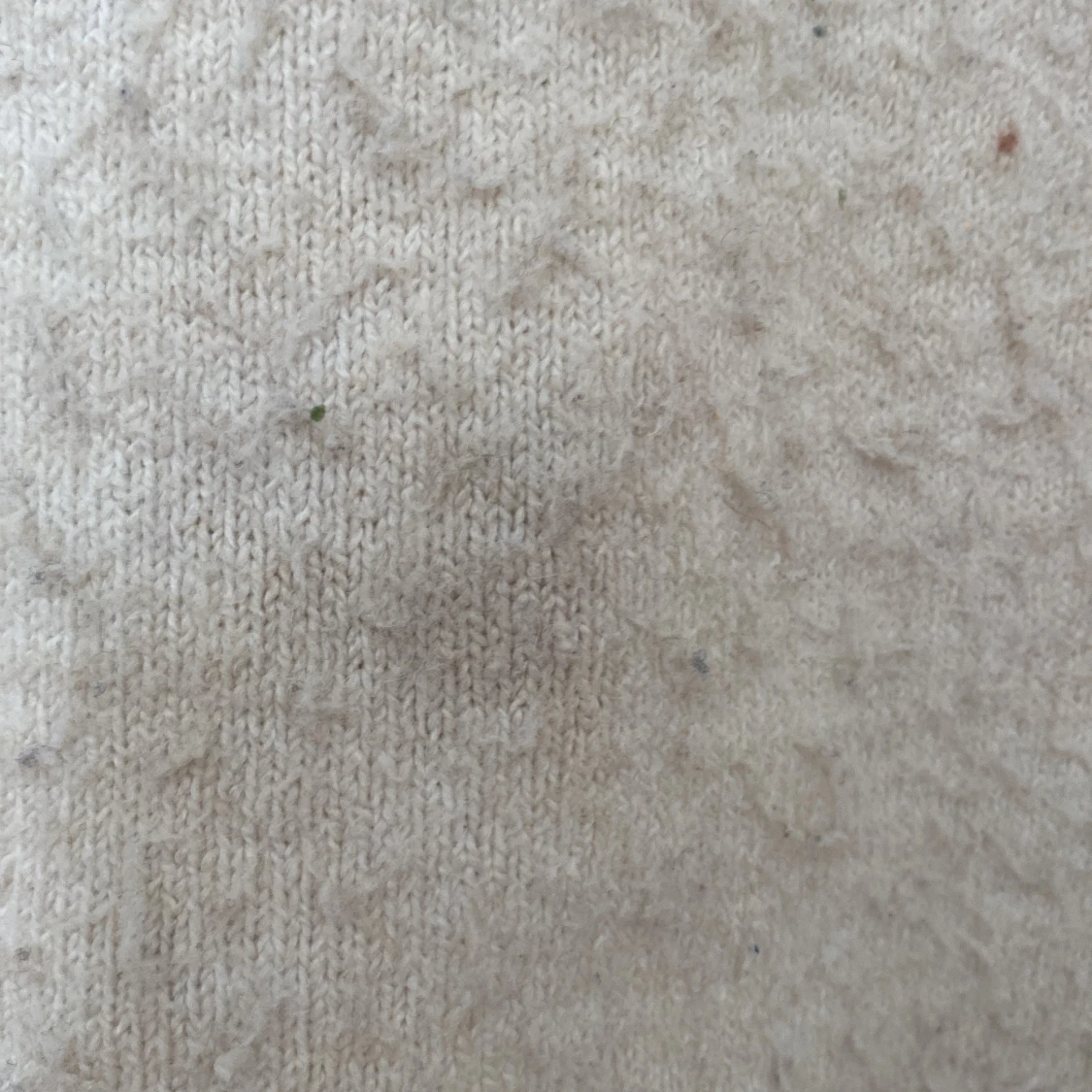 Beige stickad tröja från Vero Moda - 4