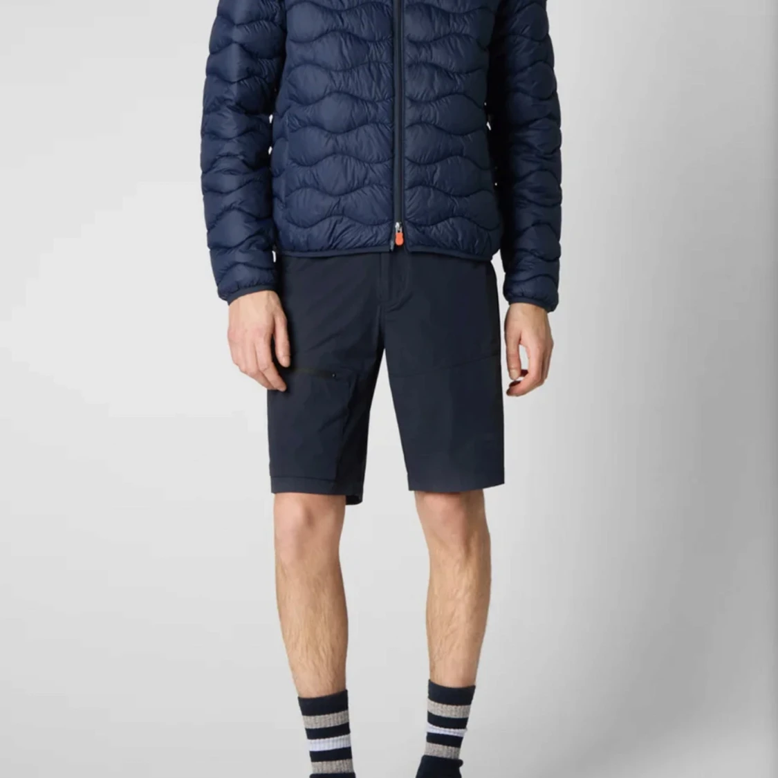 Mörkblå dunjacka från Save The Duck