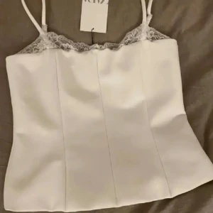 Zara topp - Jätte fin topp från Zara i storlek xs