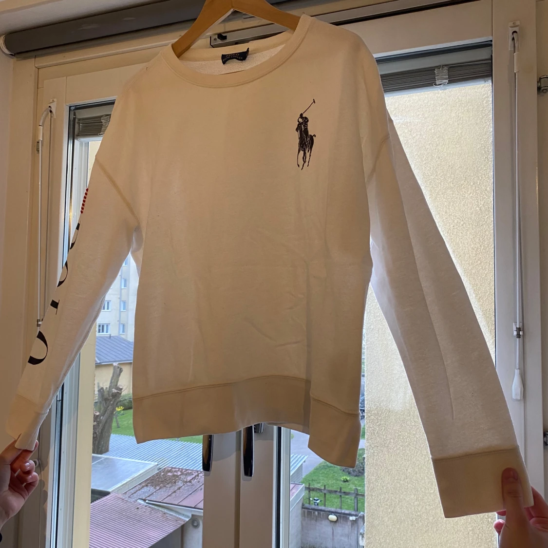 Vit sweatshirt från Ralph Lauren - 1
