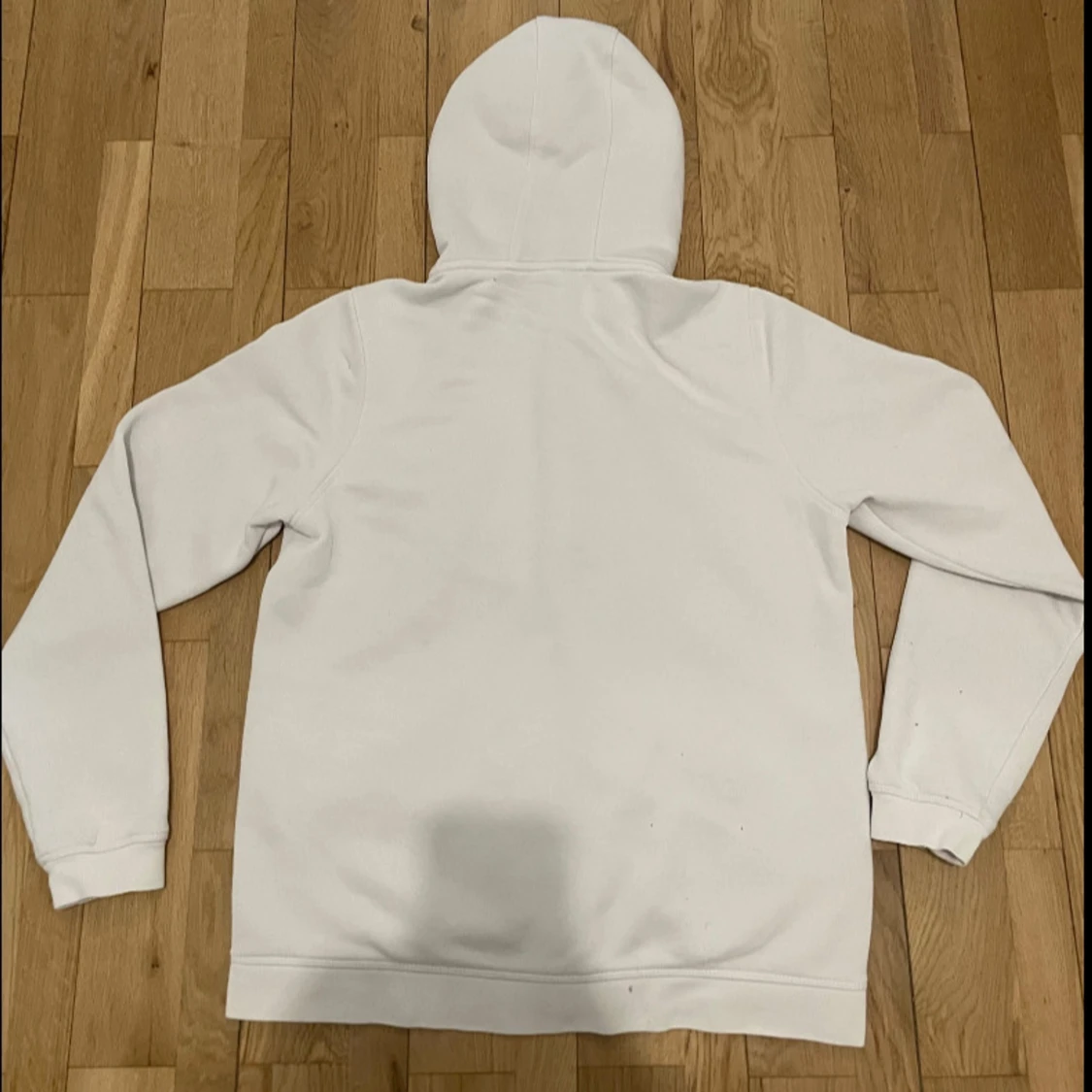 Vit hoodie med dragkedja från Sail Racing - 1