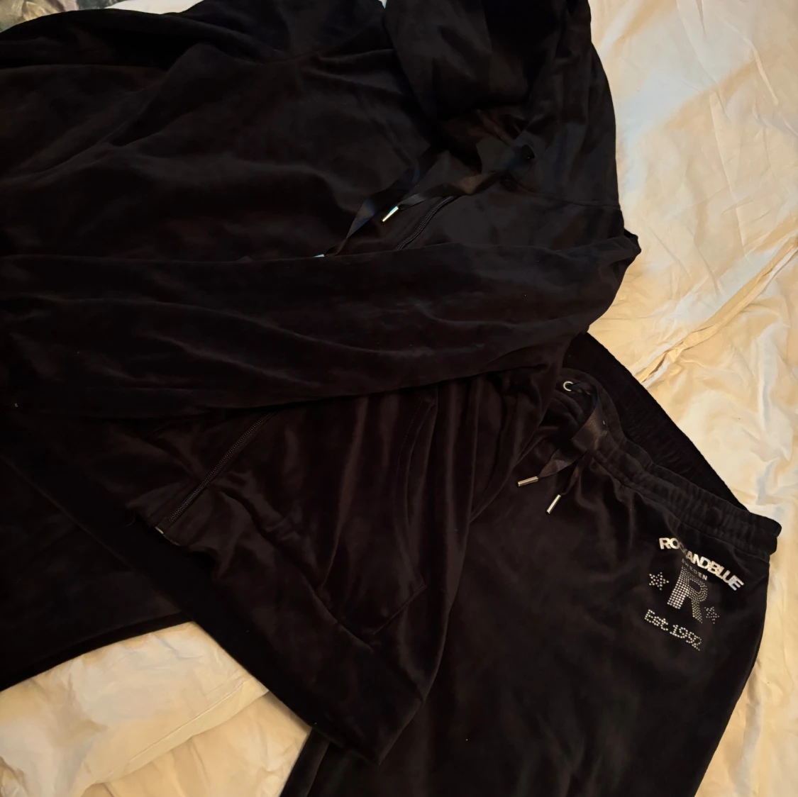 Svarta mjukisbyxor från Rockandblue - 1