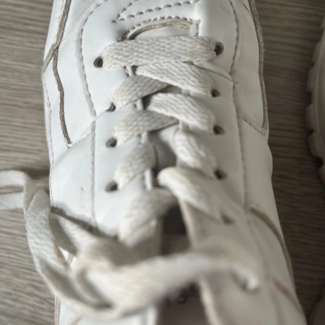 Vita chunky sneakers med snörning - 3