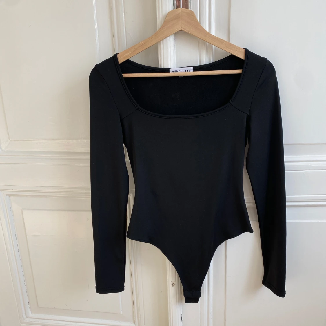 Svart långärmad bodysuit från Venderby's - 1