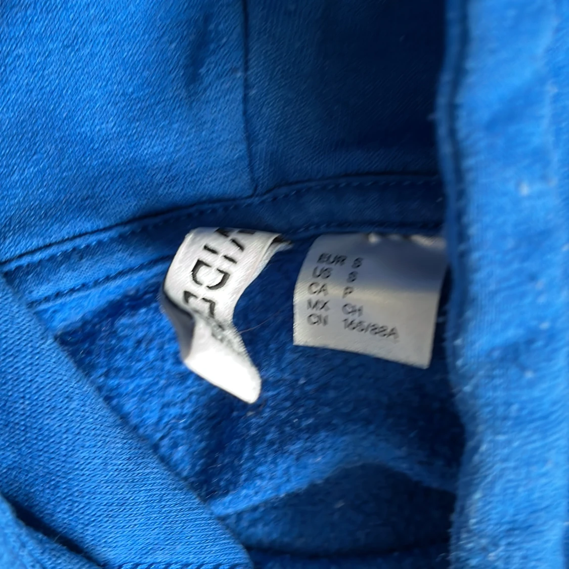 Blå hoodie från H&M - 2