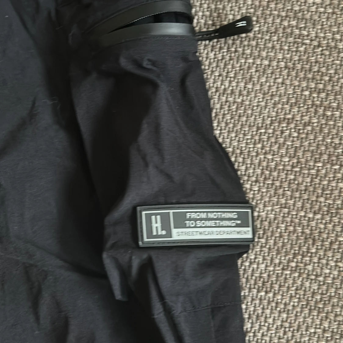 Svarta cargobyxor från Hoodrich - 1