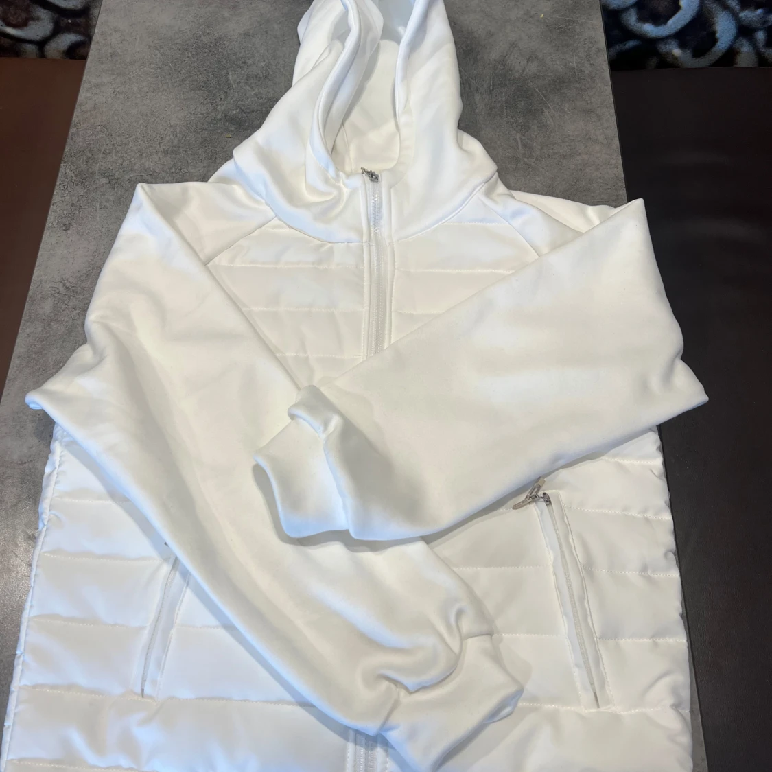 vit stilren cardigan