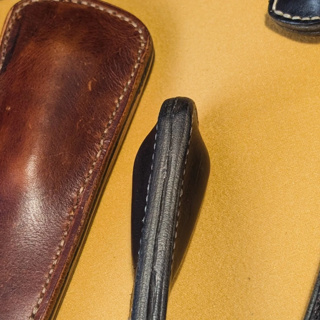 Glashammare i skinn med snodd - 4