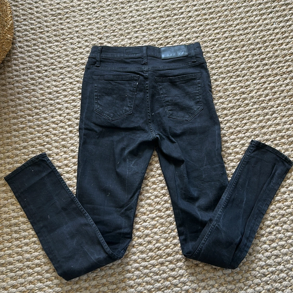 Svarta jeans från Tiger of Sweden - 1