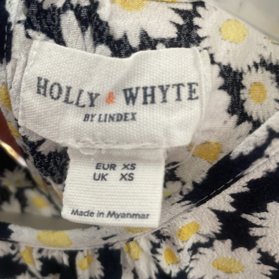 Blommig blus från Holly & Whyte - 2