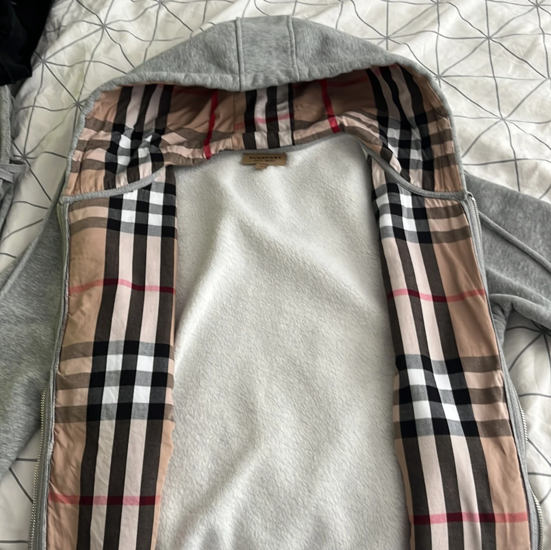 Grå hoodiejacka från Burberry - 1