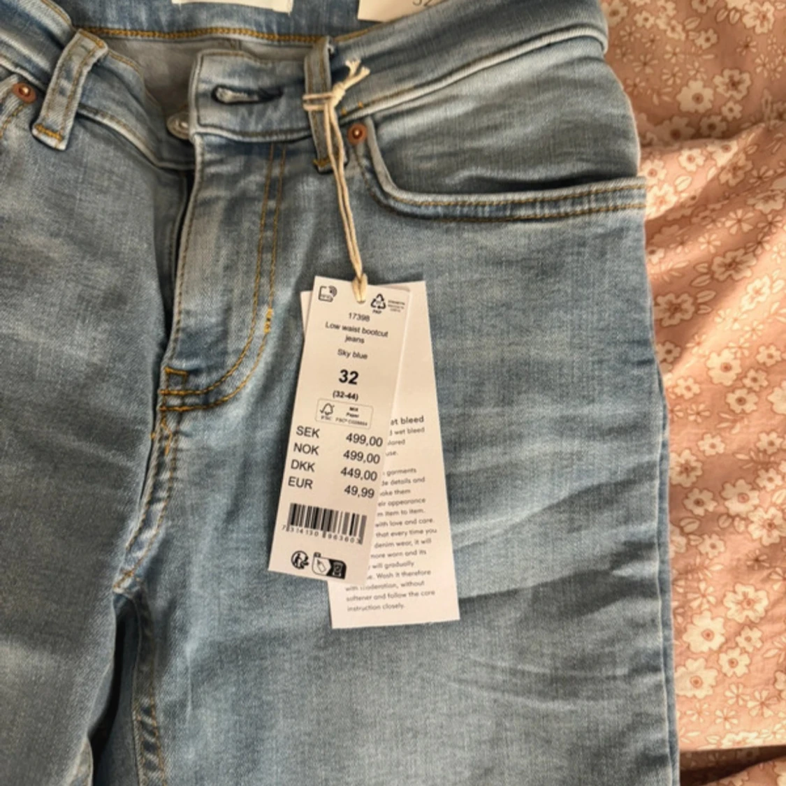 Ljusblå bootcut jeans - 1