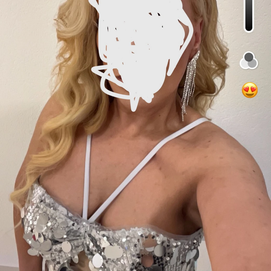 Glittrig silver långklänning med paljetter - 2