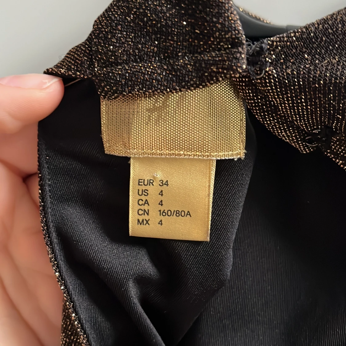 Glittrig klänningar - 4