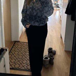 Lång tight kjol - Lång kjol från Gina tricot! 