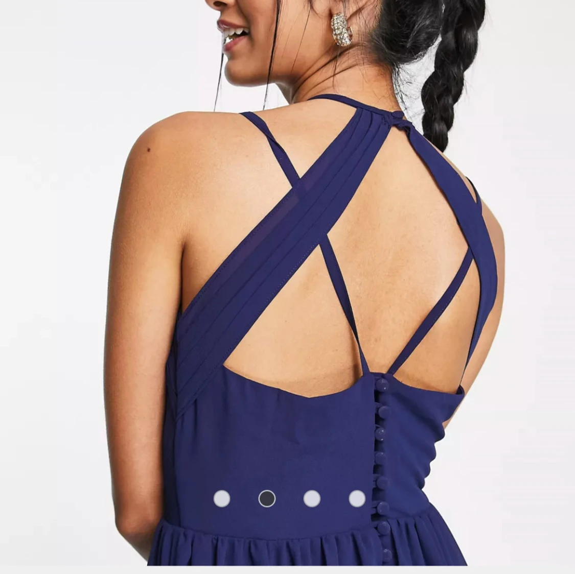 Marinblå långklänning med öppen rygg - 2