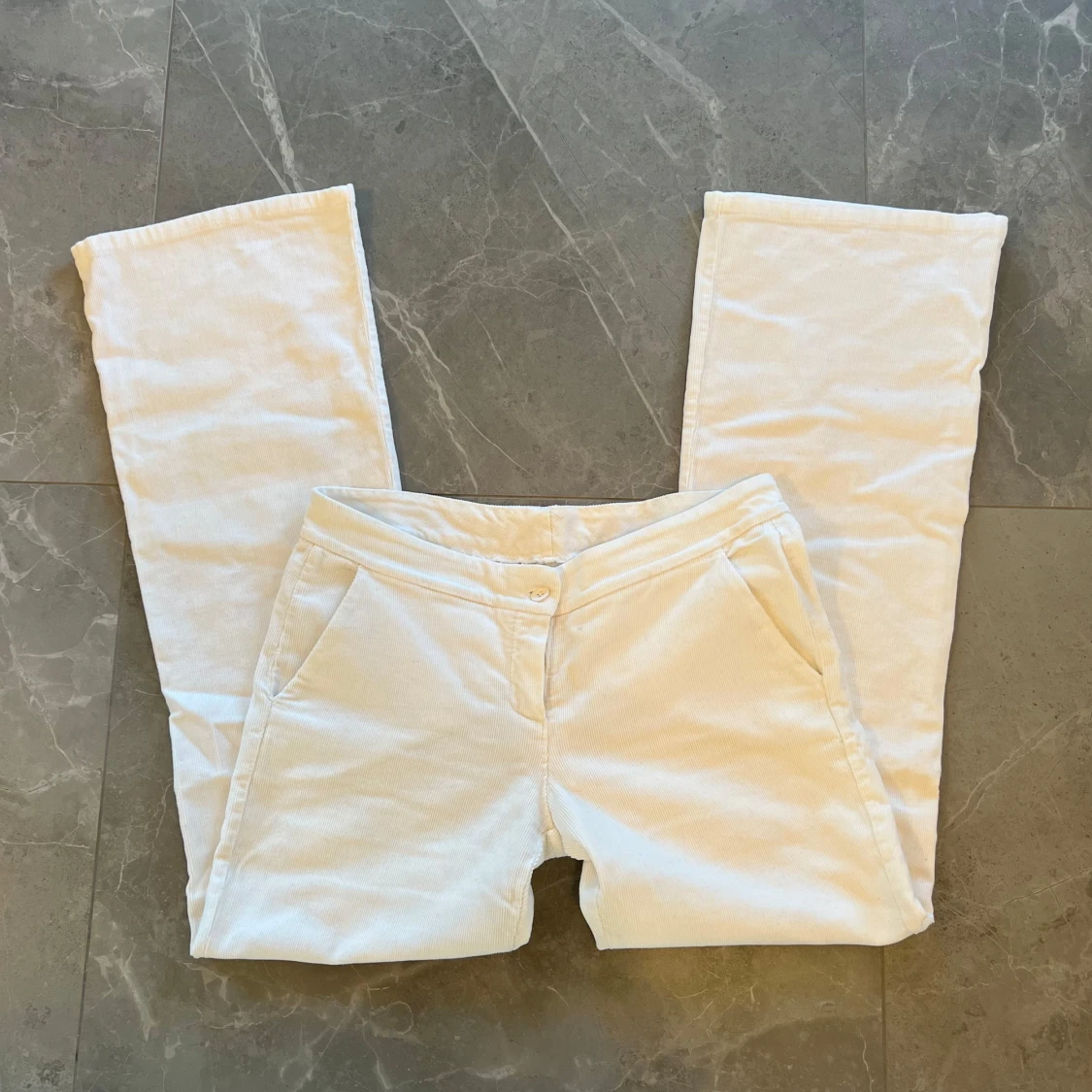 Vita manchesterbyxor