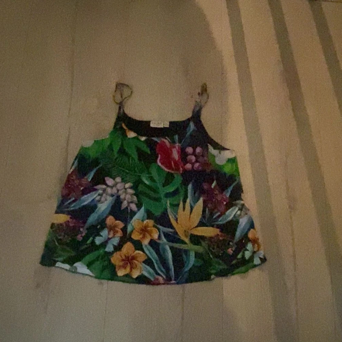 Blommig linnetopp ifrån name it - 2