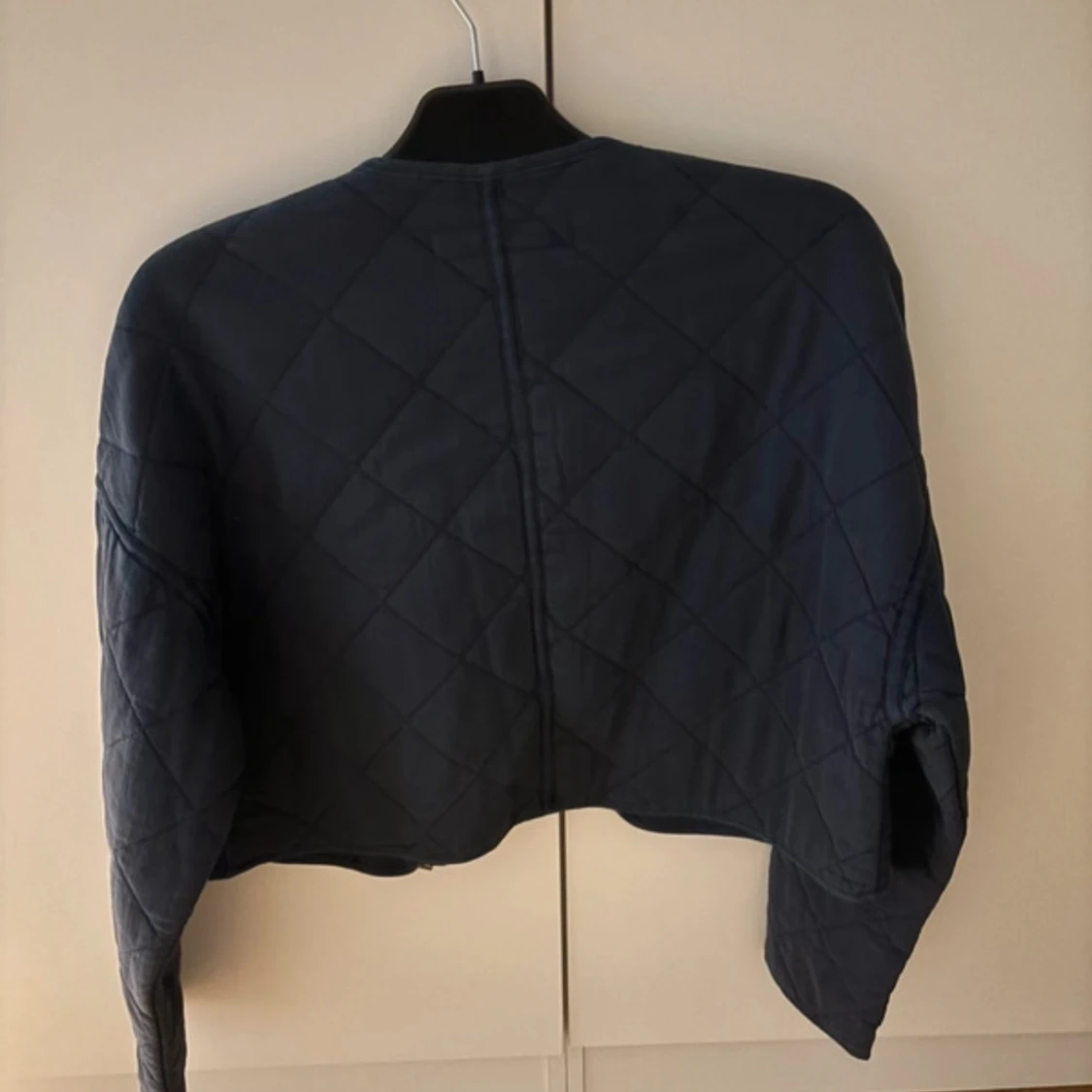 Blå quiltad jacka från Zara - 1
