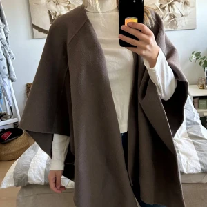 Brun kappa - En vääääldigt fin brun kappa 🥹🥹Onesize