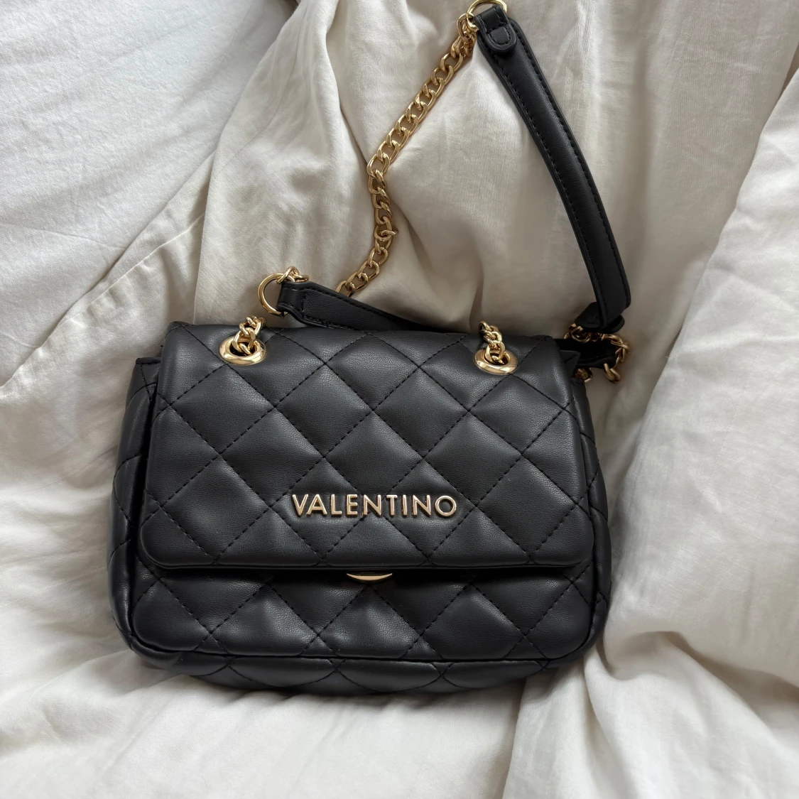 Svart  axelväska från Valentino - 3