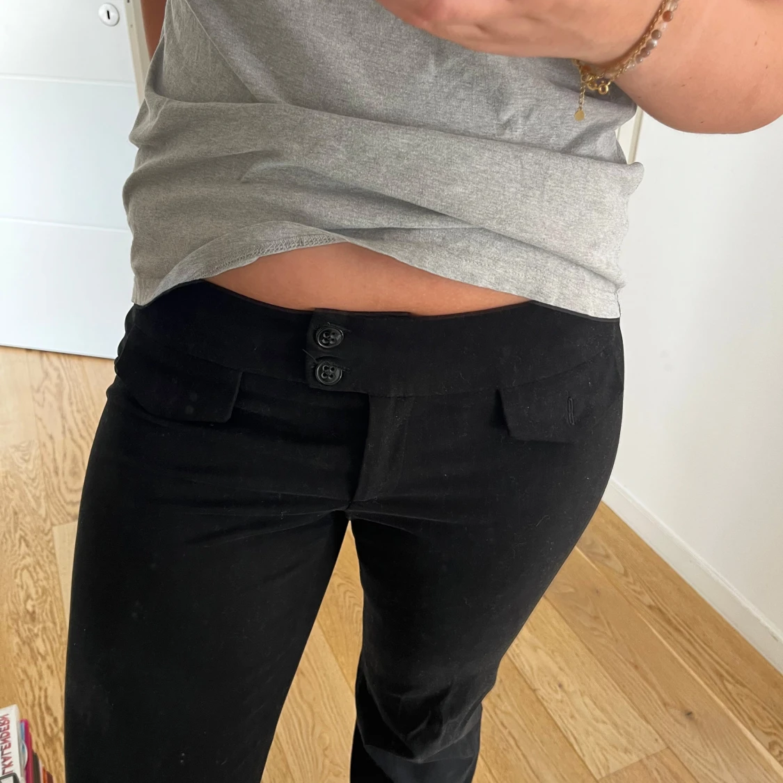 Svarta lågmidjade mocka byxor