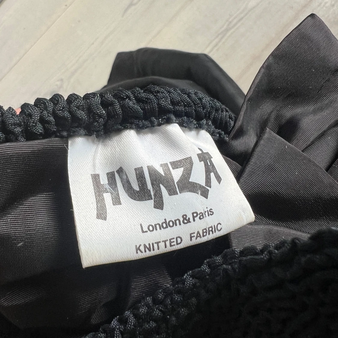 Svart kort klänning från Hunza - 2