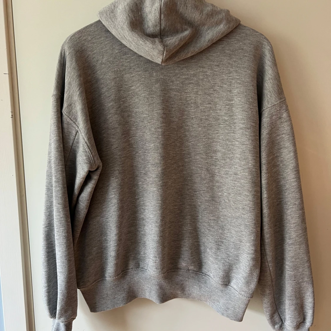 Grå SWEET SKTBS hoodie  - 1