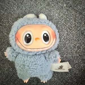 Seasalt coconut lafufu - Exiting macaroon series