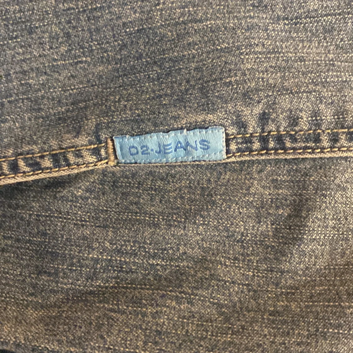 Jeansjacka med nitar från DS.JEANS - 1