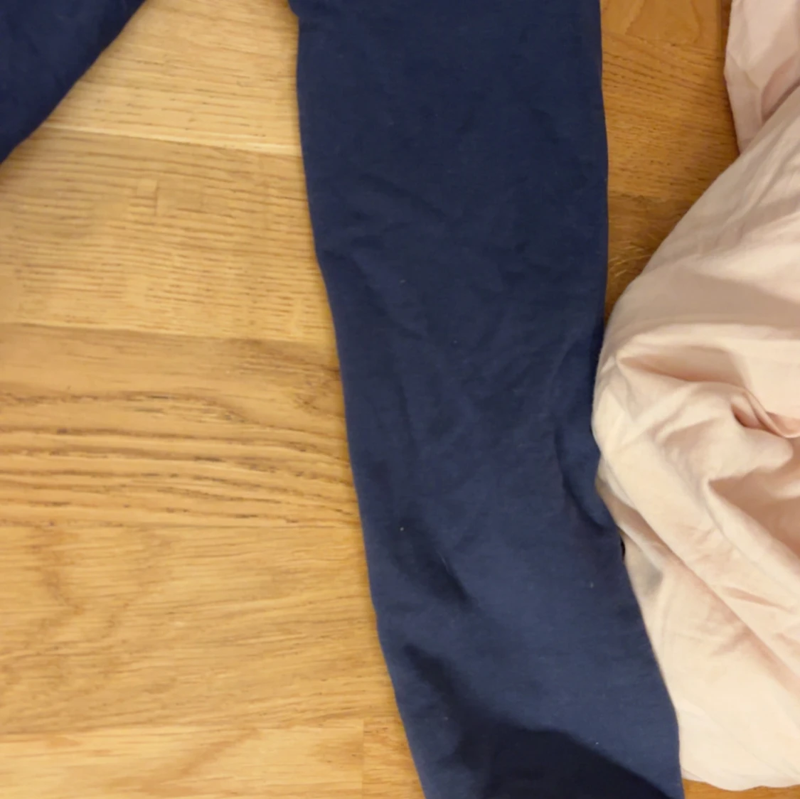 Mörkblå sweatshirt från GANT XS - 1