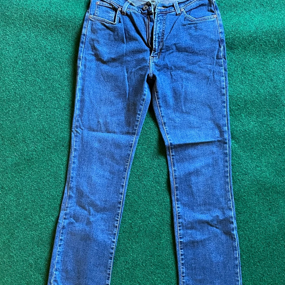 Blå jeansbyxor från KappAhl, extra långa