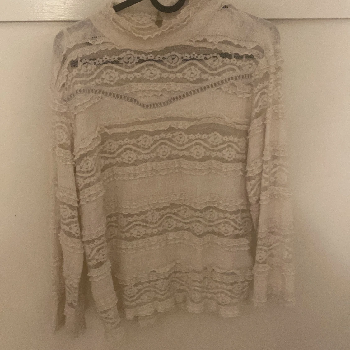 Söt vitt spets tröja  - 1