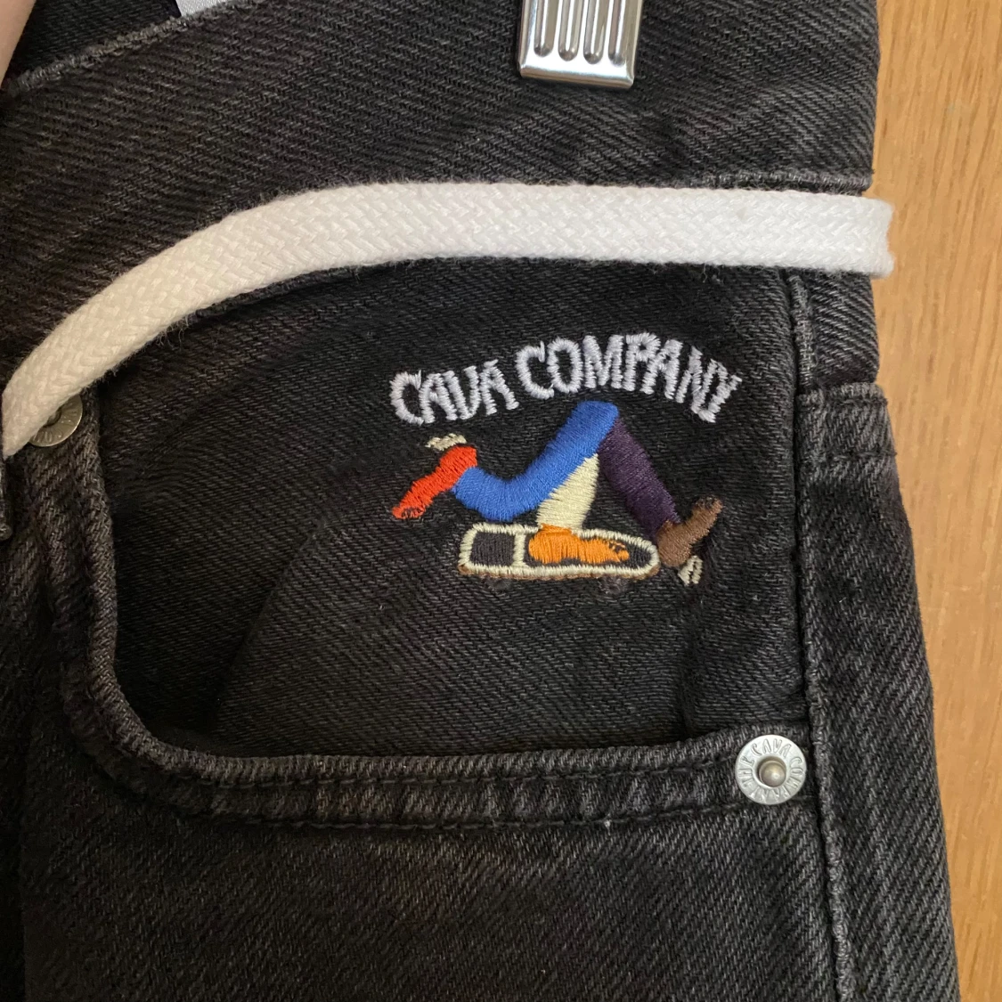 Svarta skate jeans från Cava Company - 3