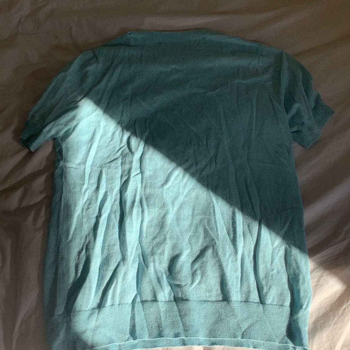 Ljusblå stickad t-shirt från Zara Home - 3