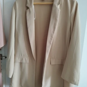 Kavaj - Kan hämtas upp i Malmö 