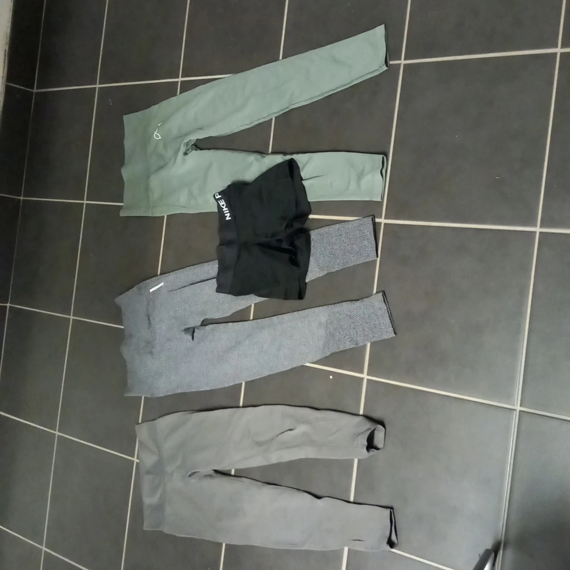 Träningsleggings i olika färger