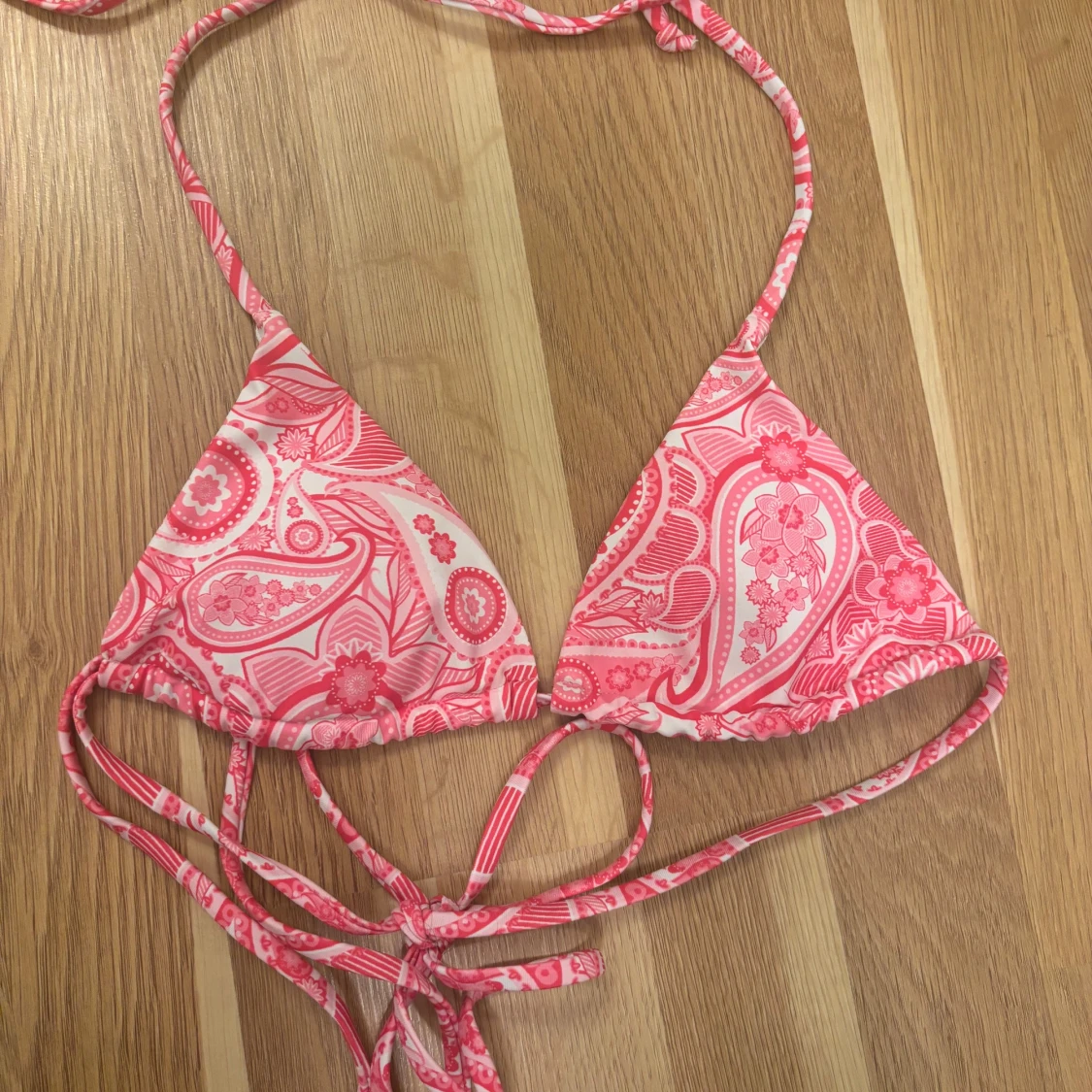 Rosa Vit Bikini Topp