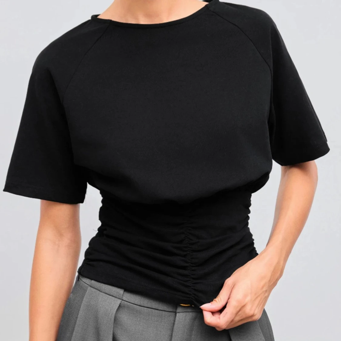 T-shirt med detaljerad midja - 3